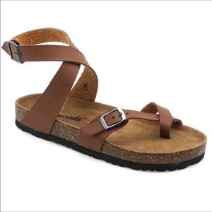 🌞- Leather Sandals (2 photos)